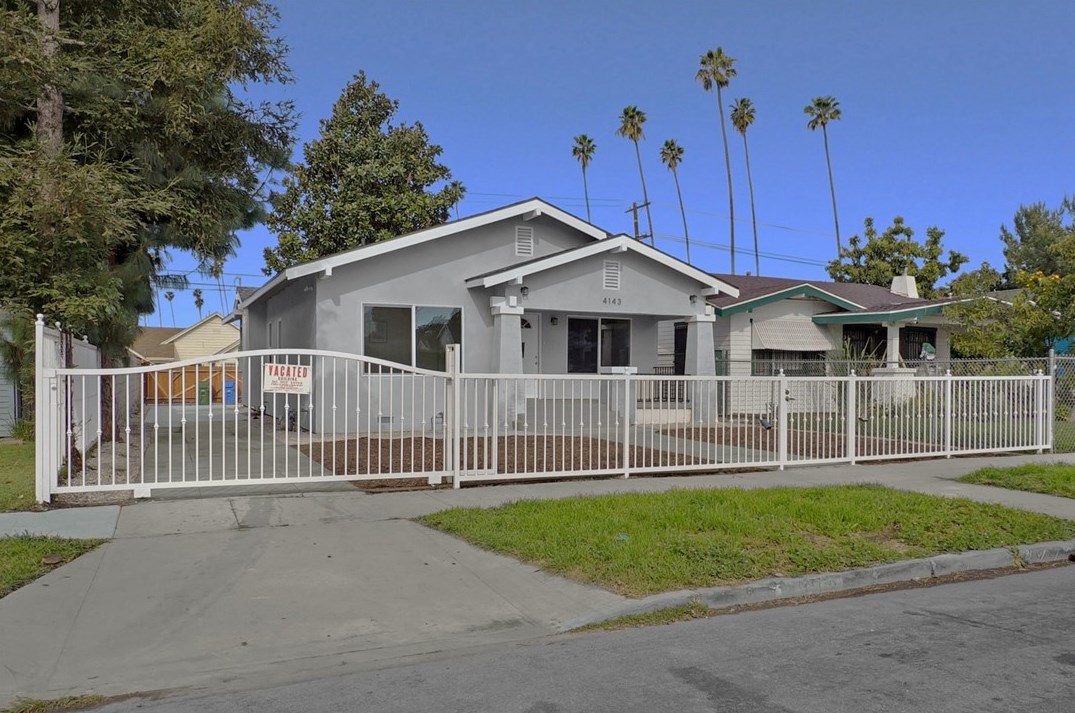 4143 Van Ness Ave, Los Angeles, CA 90062-1439