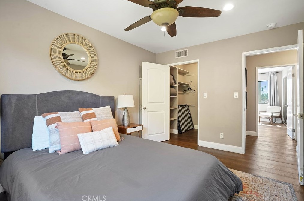 14841 Community St, Van Nuys CA  91402-3555 exterior