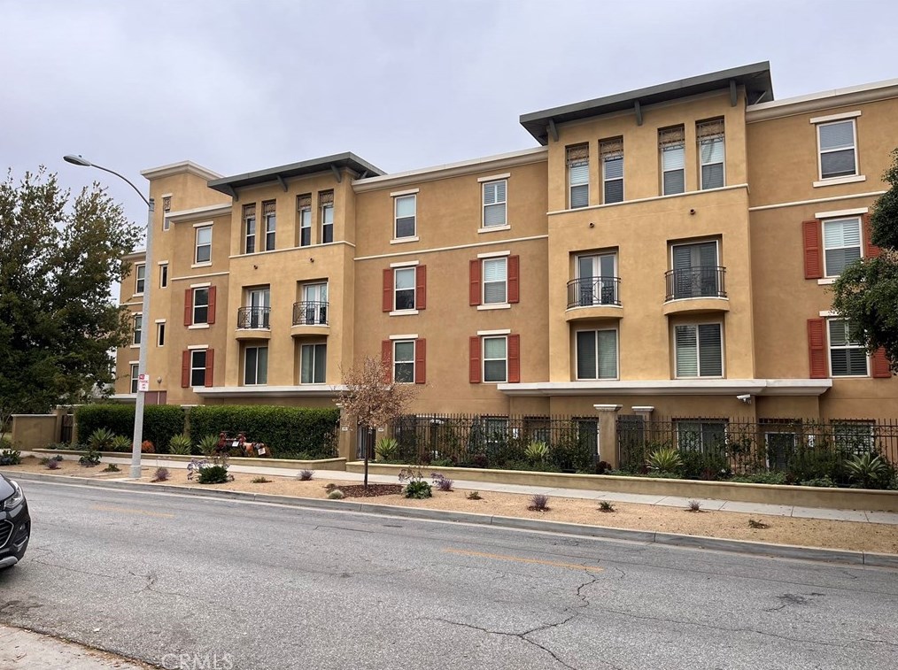 128 N Oak Knoll Ave #210, Pasadena, CA 91101