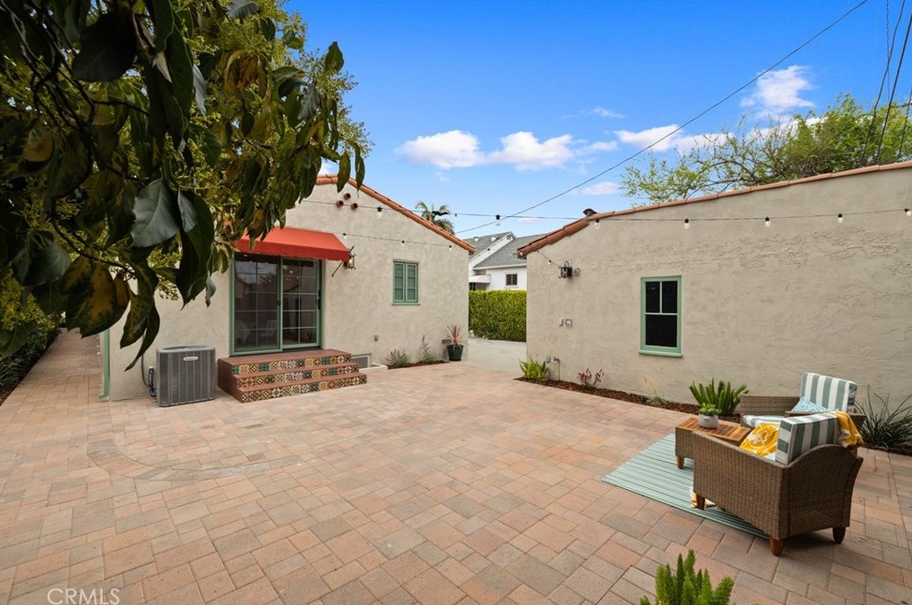 2574 Monterey Rd, Pasadena CA  91108-1644 exterior