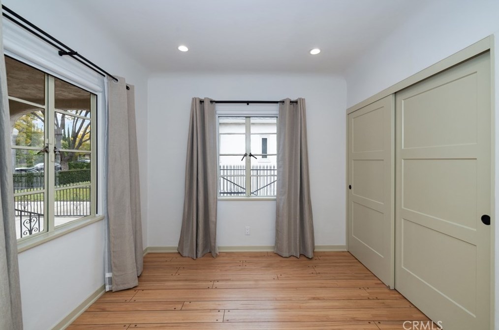 2574 Monterey Rd, Pasadena CA  91108-1644 exterior