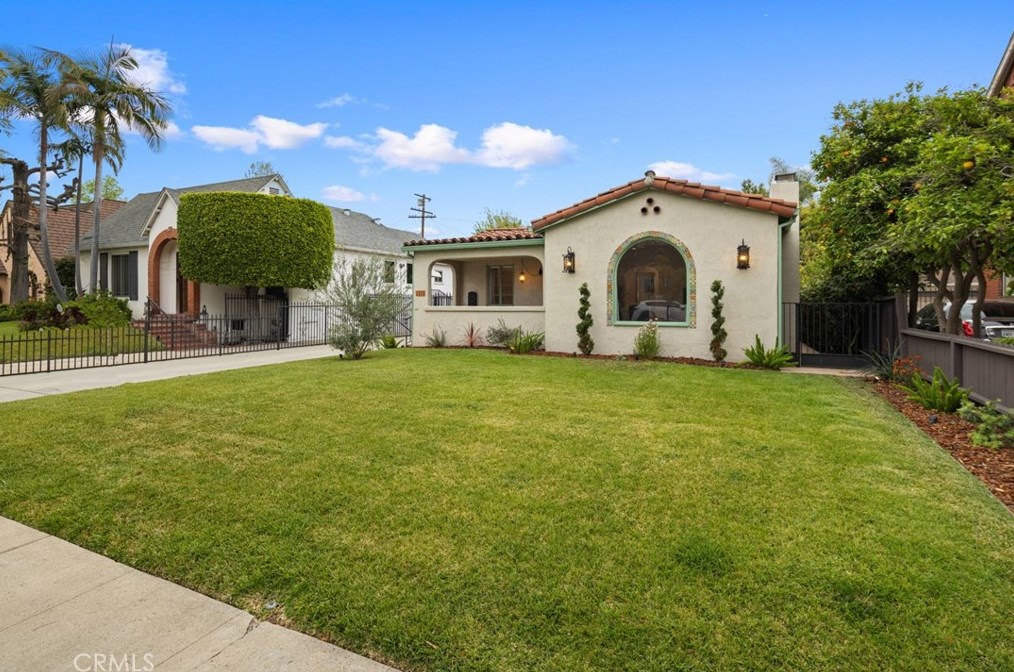 2574 Monterey Rd, Pasadena CA  91108-1644 exterior