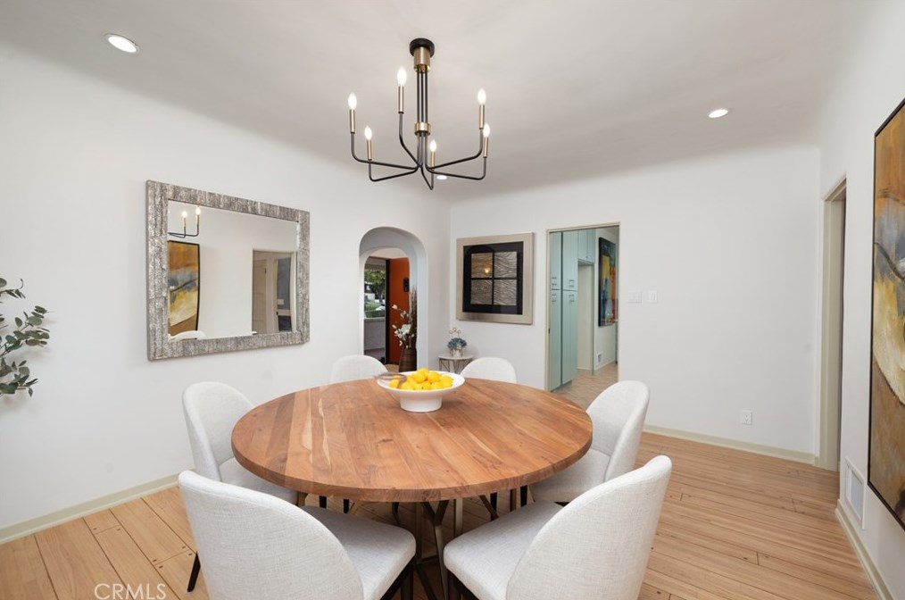 2574 Monterey Rd, Pasadena CA  91108-1644 exterior