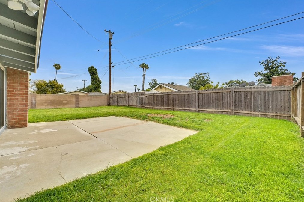 2526 Santa Ysabel Ave, Fullerton CA  92831-4428 exterior