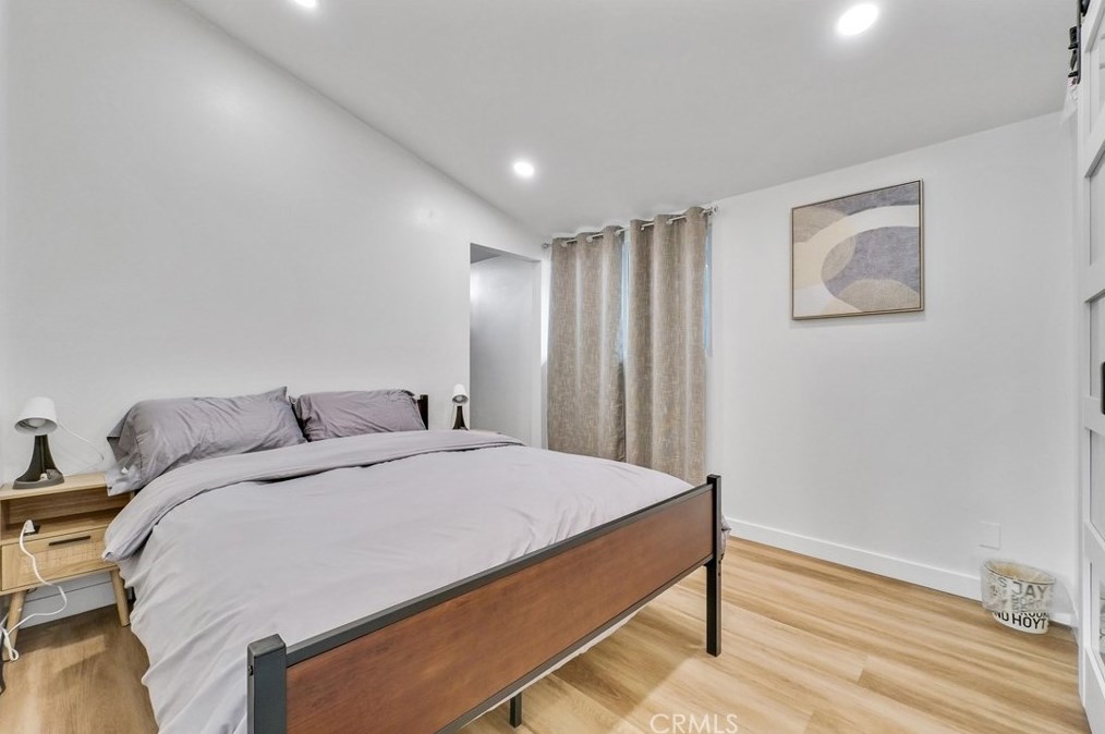 2526 Santa Ysabel Ave, Fullerton CA  92831-4428 exterior