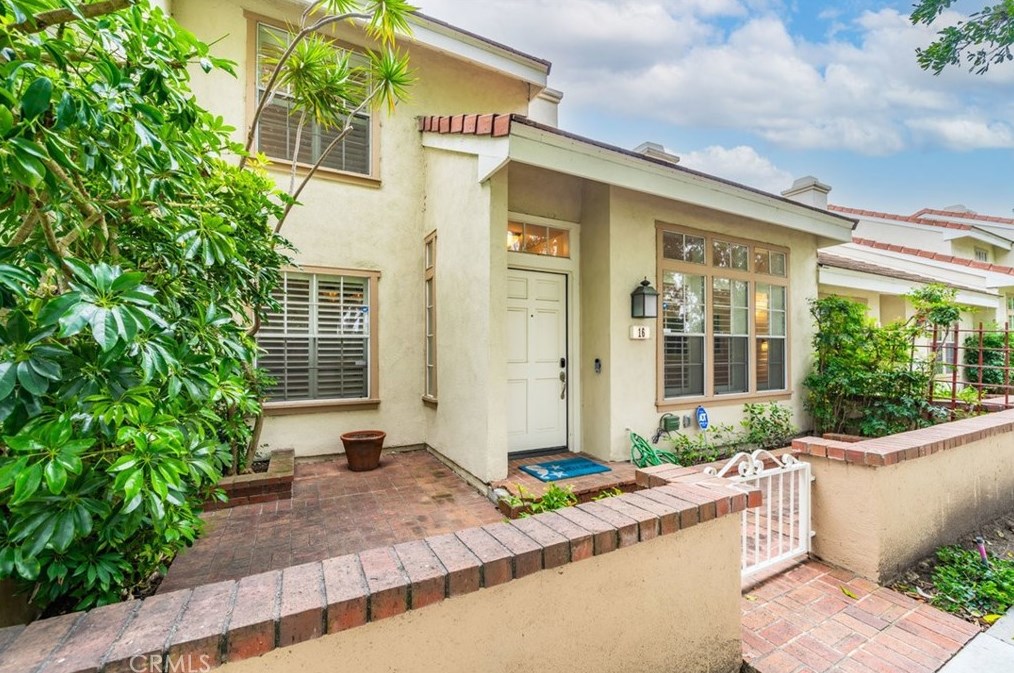 16 Georgetown #8, Irvine, CA 92612