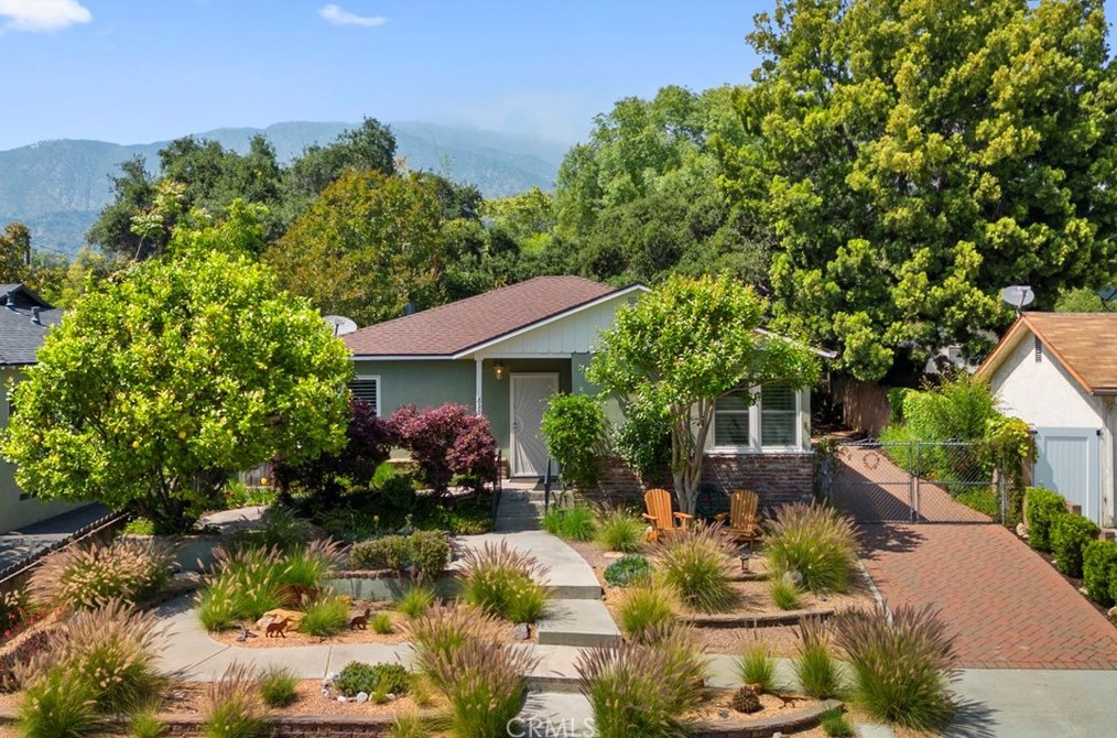 825 Valley View Ave, Monrovia, CA 91016-2448