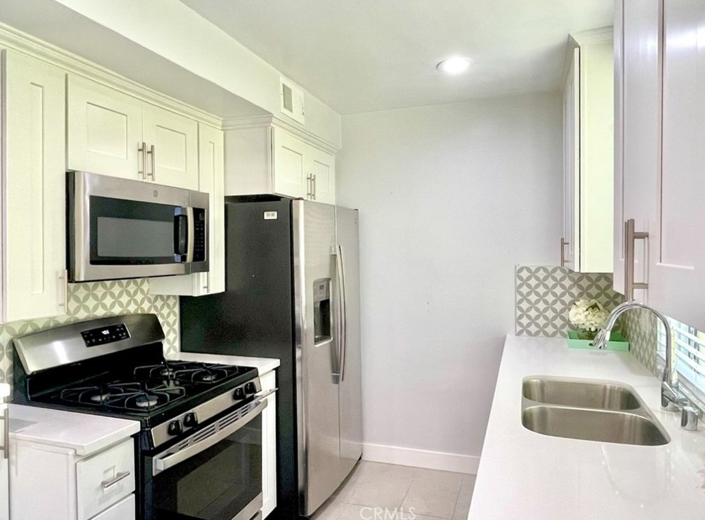 211 S Wilson Ave #308, Pasadena, CA 91106