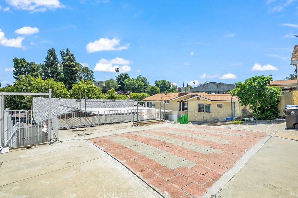 3155 Budau Ave, Los Angeles CA  90032-2805 exterior