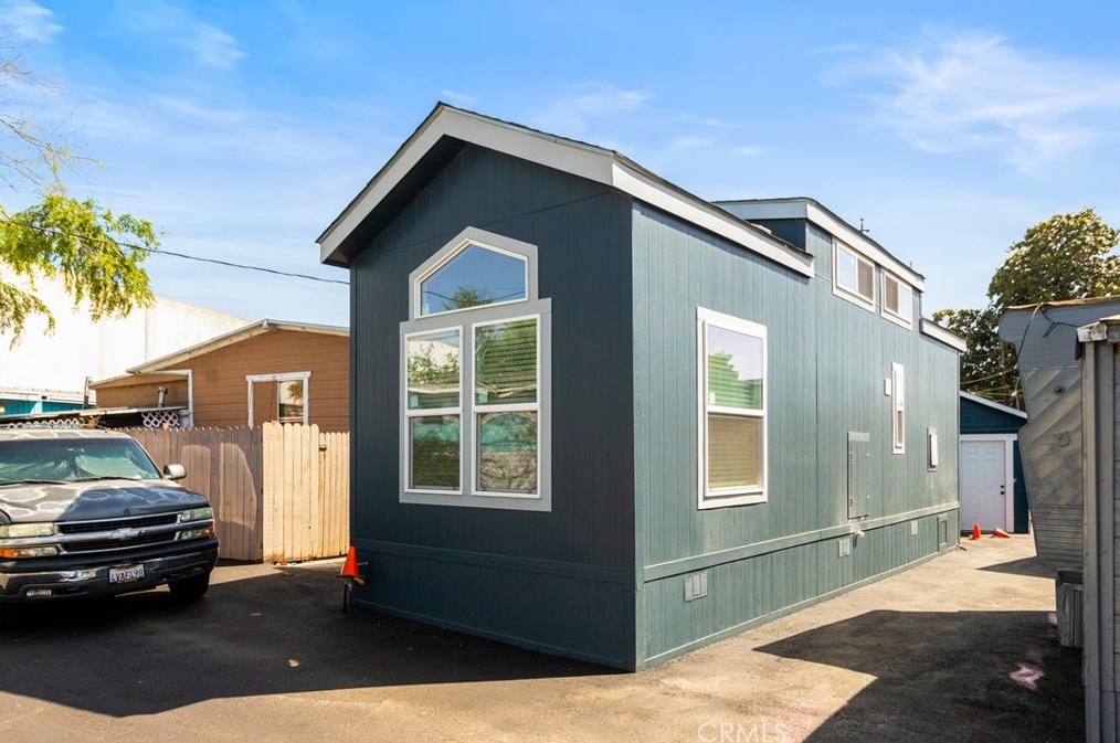 8422 Garfield Ave #4, Bell, CA 90201