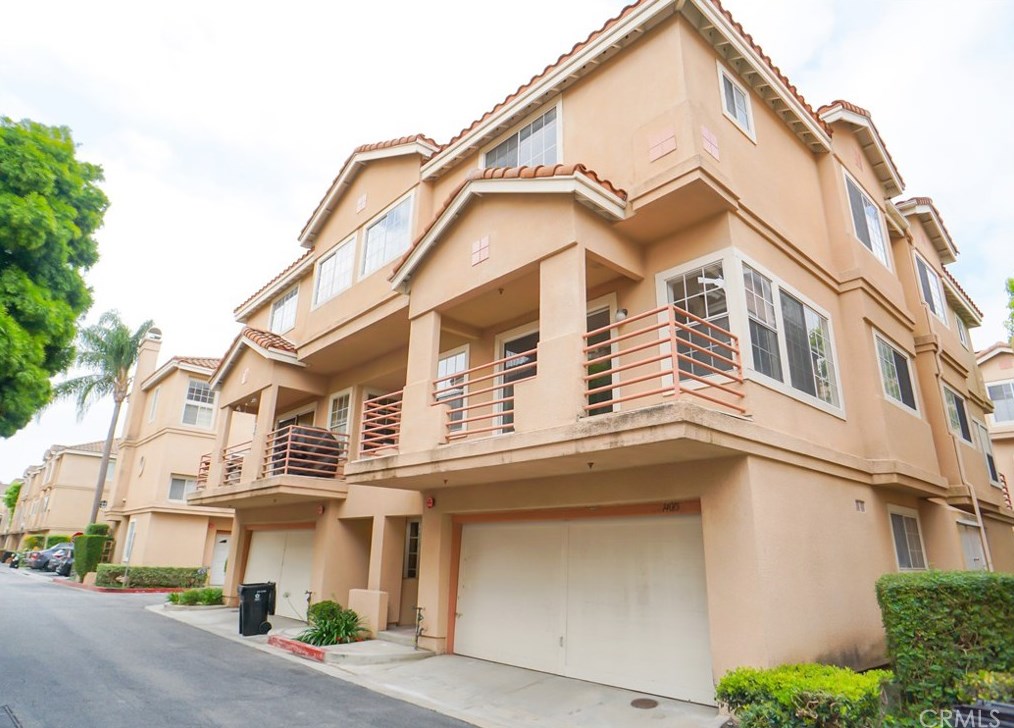 14015 Lemoli Ave, Hawthorne, CA 90250