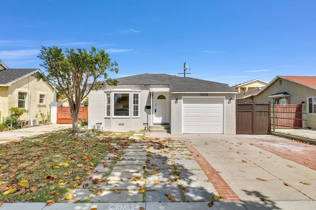 10232 Mcnerney Ave, South Gate, CA 90280