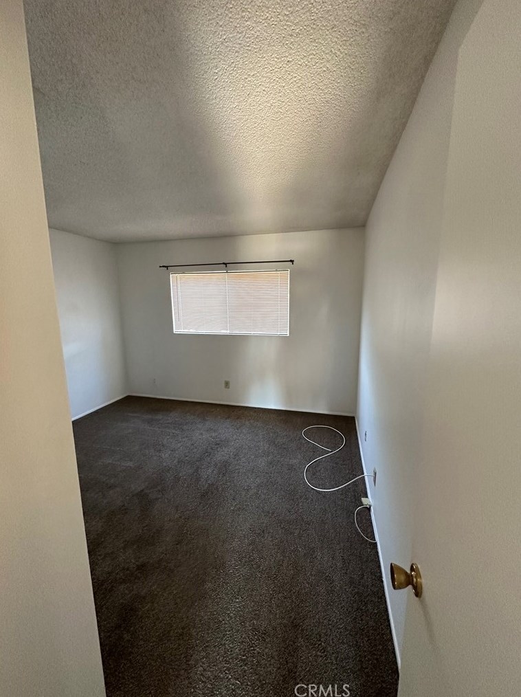 2198 Avenida Estrada, Hemet CA  92545-2516 exterior