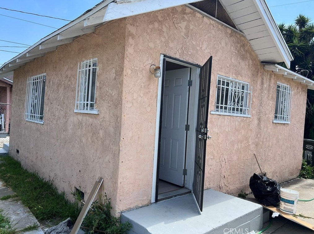 1146 89 St, Los Angeles CA  90003-3509 exterior