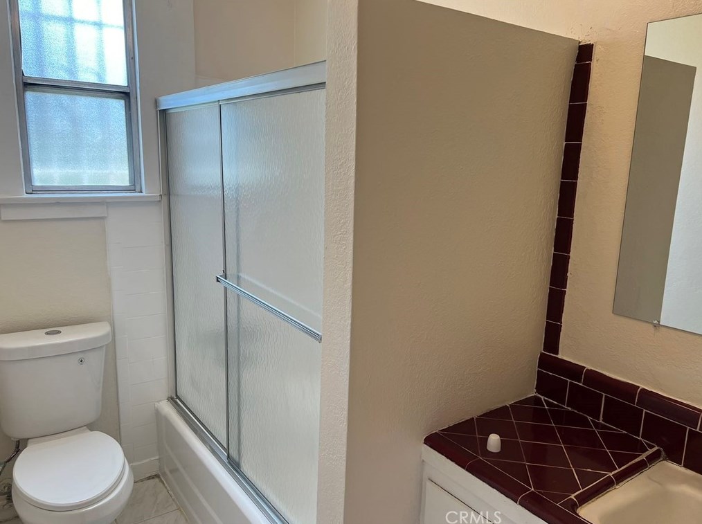 1146 89 St, Los Angeles CA  90003-3509 exterior