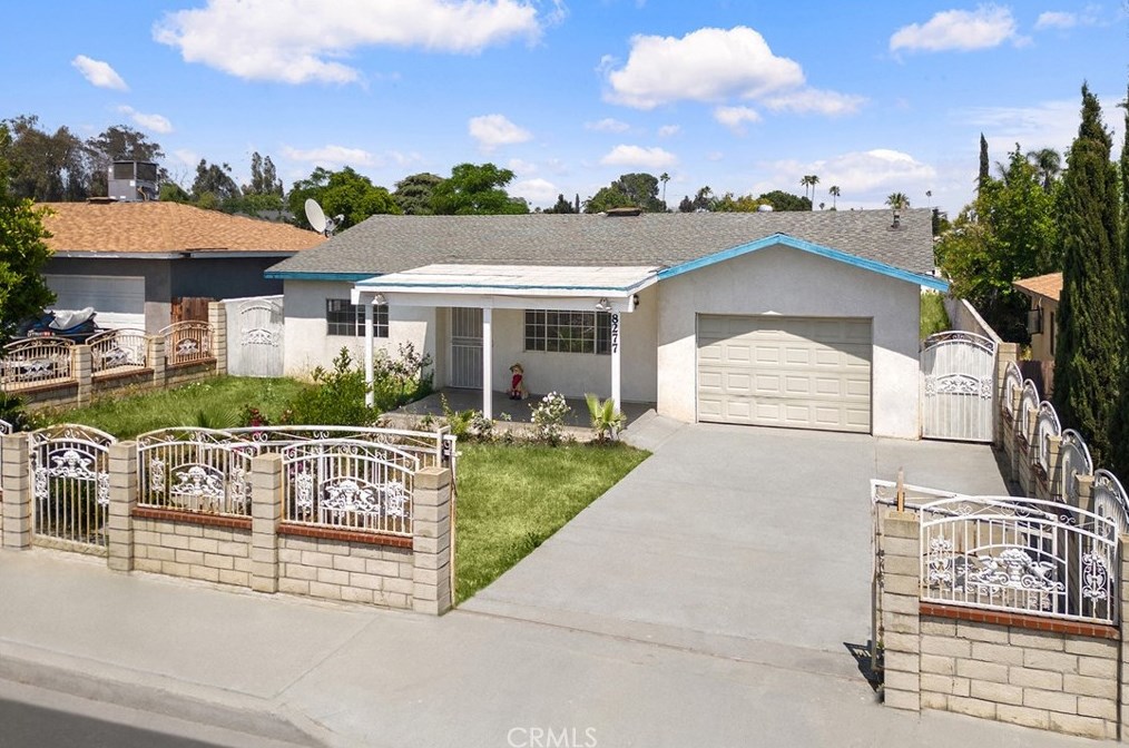 8277 Cherimoya Ave, Fontana, CA 92335-3205