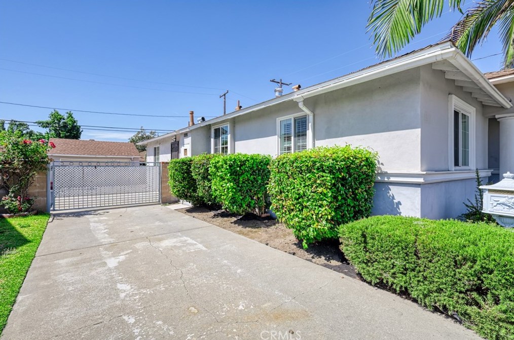 9918 Bogue St, Temple City CA  91780-2631 exterior