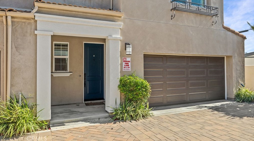 297 E Arrow Hwy #6, Glendora, CA 91740