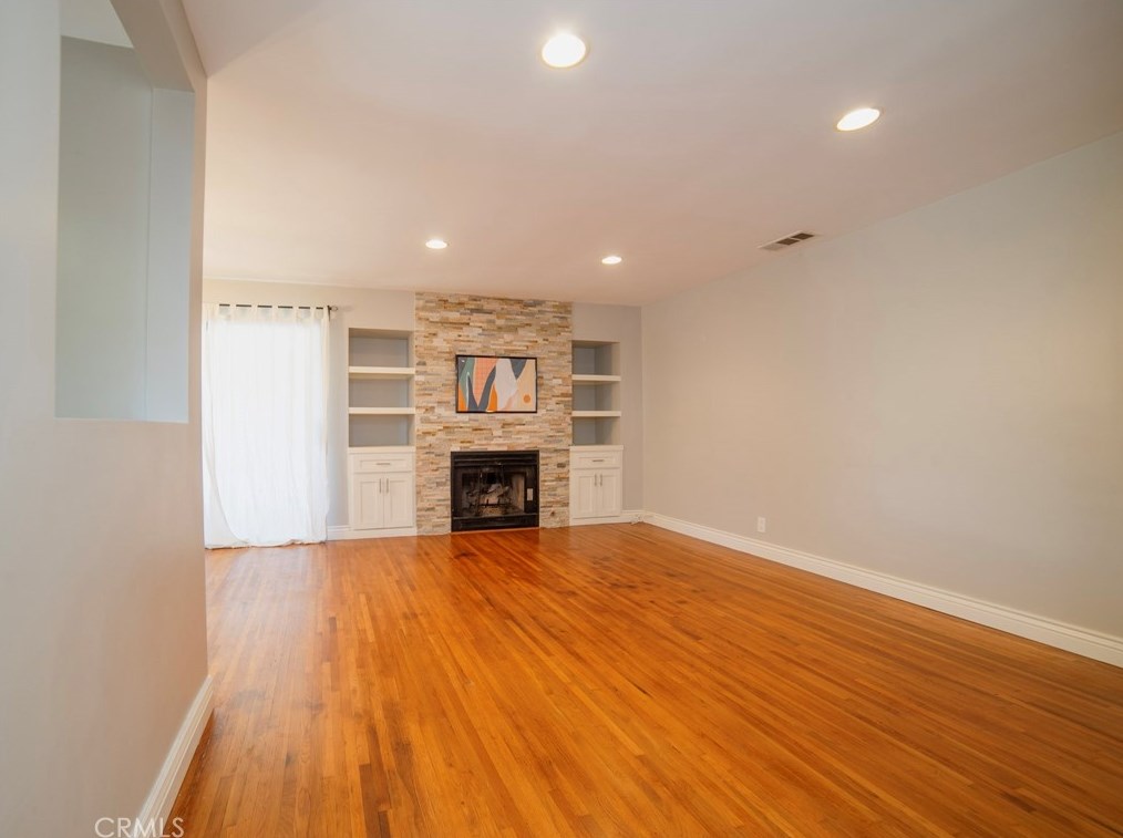 14926 Florwood Ave, Hawthorne, CA 90250-8355