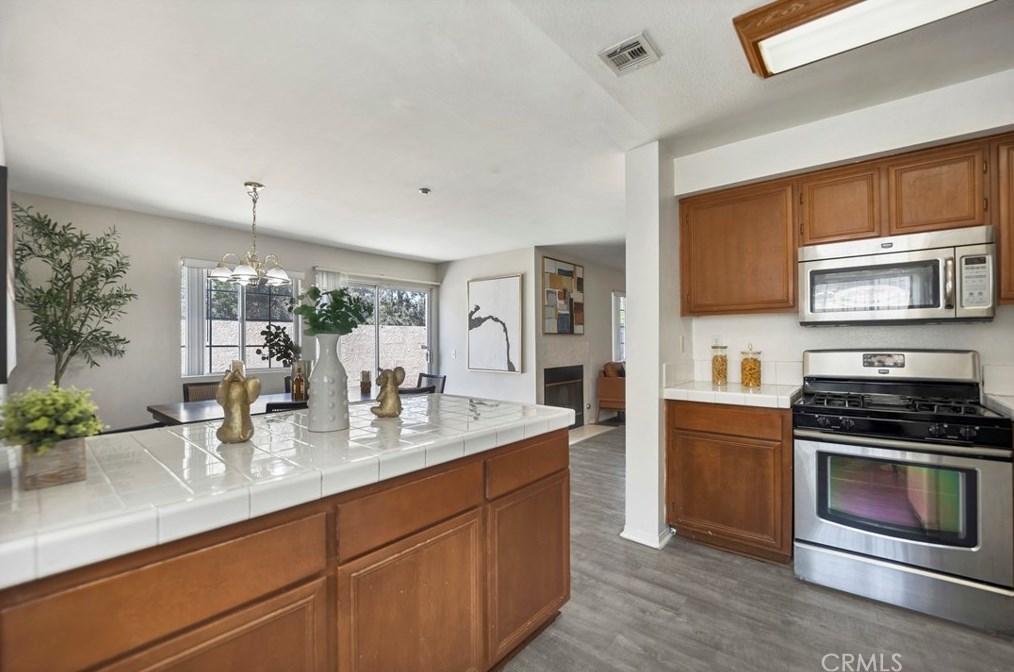 861 Turner Ave, Ontario CA  91764-4839 exterior