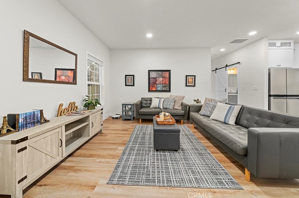 7733 Friends Ave, Whittier CA  90602-1405 exterior