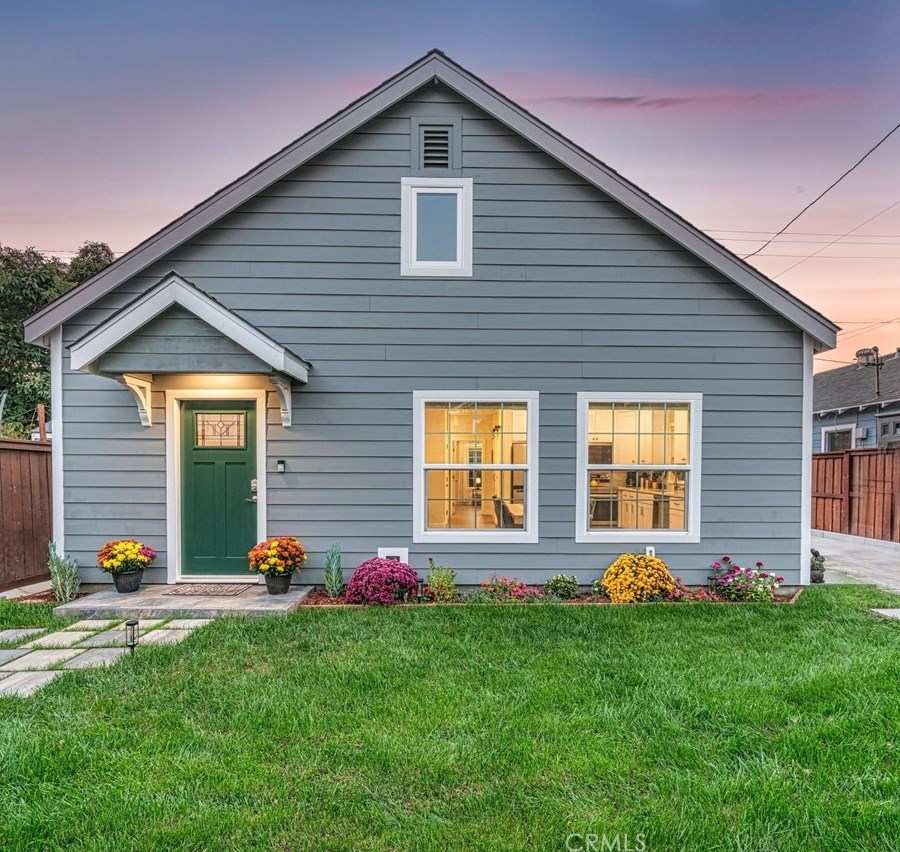 7733 Friends Ave, Whittier CA  90602-1405 exterior