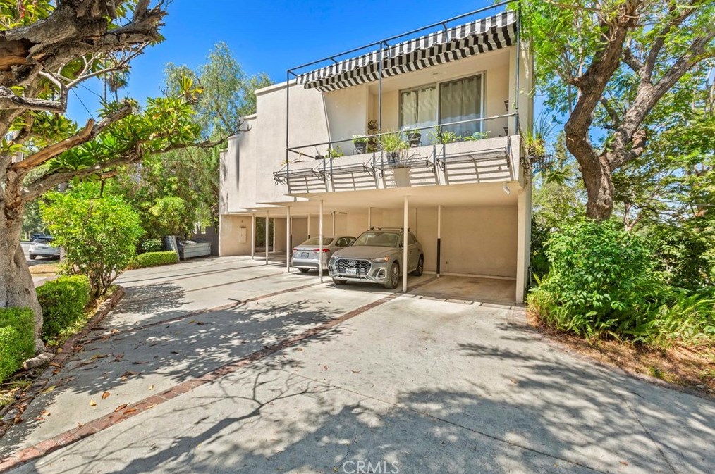 900 Arroyo Dr #1, South Pasadena, CA 91030