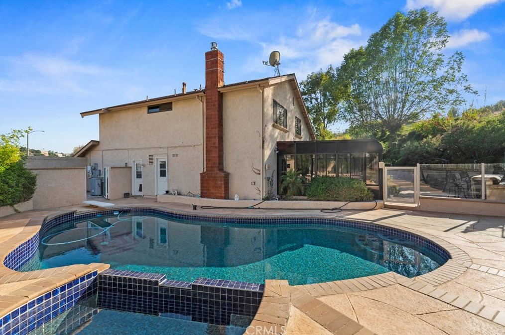 1501 Arbury Dr, Pomona, CA 91765