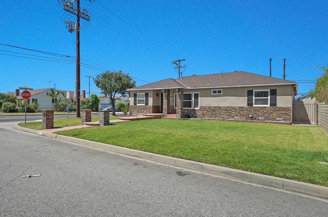 301 N Maplewood Ave, West Covina, CA 91790