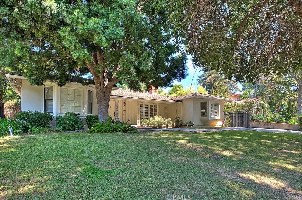 1584 Kensington Rd, Pasadena, CA 91108