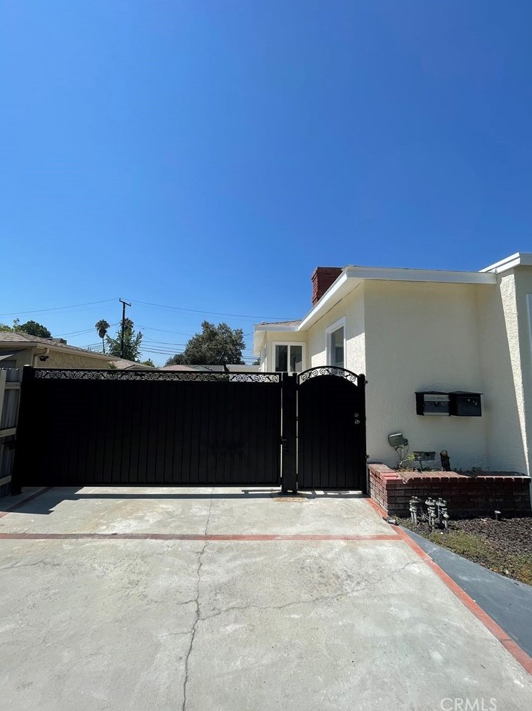 915 Santa Anita Ave, Arcadia, CA 91006-3510