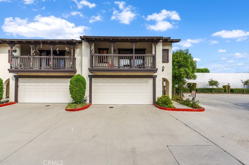 1109 Strawberry Ln, Glendora, CA 91740
