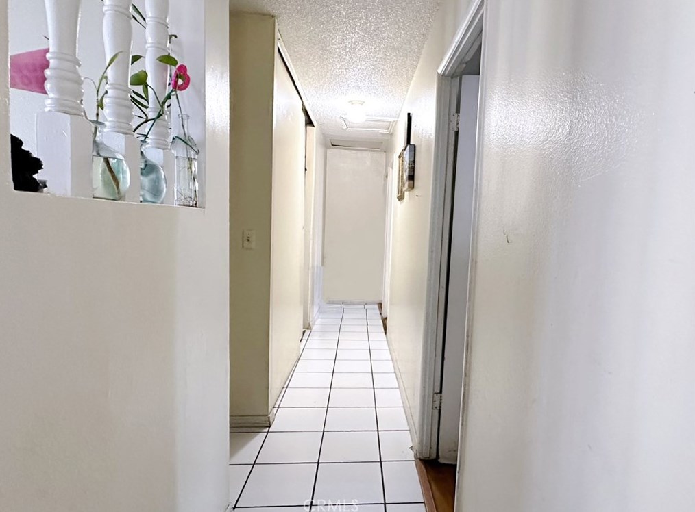 2611 12th St, Riverside, CA 92507-5042