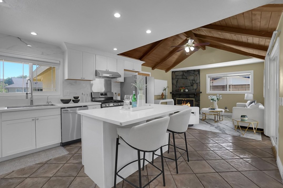 713 Big Falls Dr, Pomona, CA 91765
