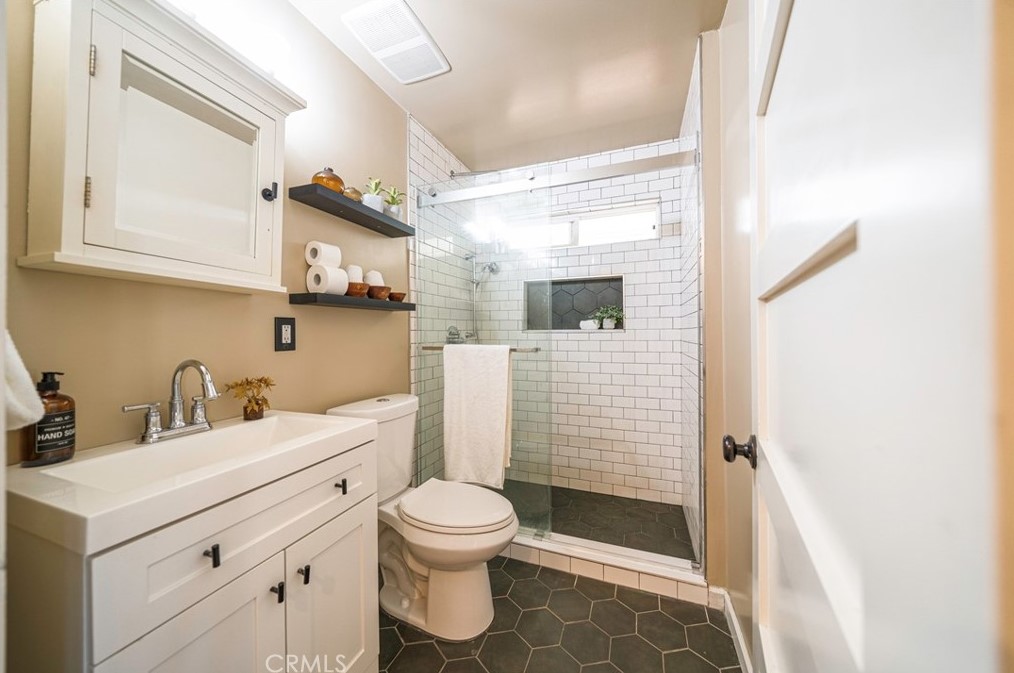 218 Wabash Ave, Glendora CA  91741-0026 exterior