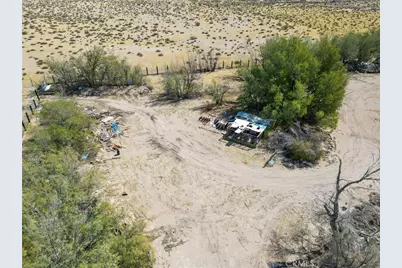45200 Camelot Drive, Yermo, CA 92398 - Photo 14