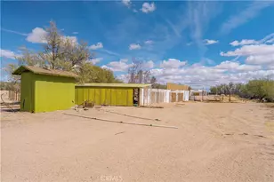 45200 Camelot Drive, Yermo, CA 92398 - Photo 8