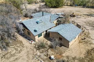 45200 Camelot Drive, Yermo, CA 92398 - Photo 4