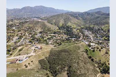 10131 Johanna Avenue, Sunland, CA 91040 - Photo 10