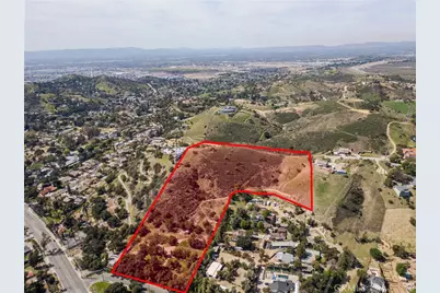 10131 Johanna Avenue, Sunland, CA 91040 - Photo 2