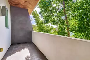 737 N Cherokee Ave, Los Angeles, CA 90038 - Photo 34