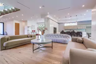 737 N Cherokee Ave, Los Angeles, CA 90038 - Photo 10