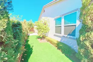 3410 E Foxglove Wy, Ontario, CA 91761 - Photo 12