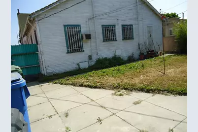 1723 Browning Blvd., Los Angeles, CA 90062 - Photo 6