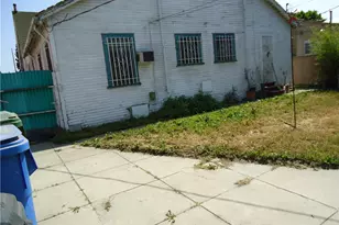 1723 Browning Blvd, Los Angeles, CA 90062 - Photo 6