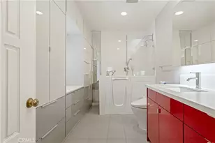 434 S Irving Blvd, Los Angeles, CA 90020 - Photo 36