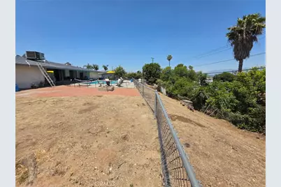 11815 Arliss Way, Grand Terrace, CA 92313 - Photo 38