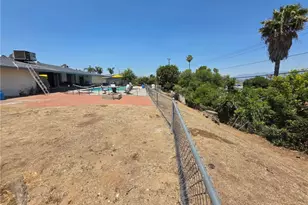 11815 Arliss Way, Grand Terrace, CA 92313 - Photo 38