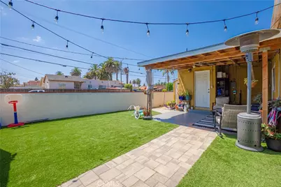 764 W 107th Street, Los Angeles, CA 90044 - Photo 8