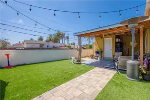 764 W 107th St, Los Angeles, CA 90044 - Photo 8